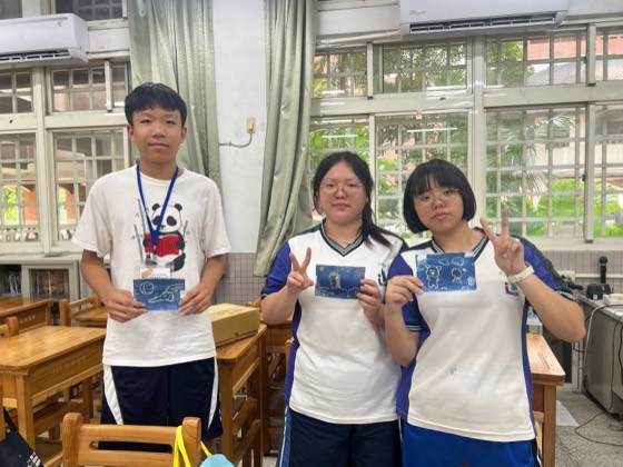 Sihu Senior High, 3 August — introductions and blueprint postcards